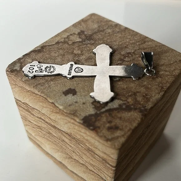 Victoria Cony Sterling Silver Taxco Mexico Cross Pendant - Picture 10 of 10